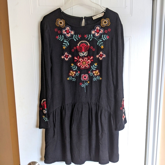 Zara Girls Black Floral Embroidered Dress Size 13-14 - Picture 2 of 9